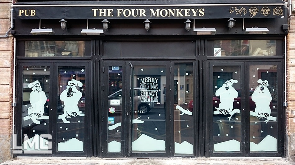 photo habillage adhésif sur façade vitrée magsin Super U Flourens Le Mouvement Graphique